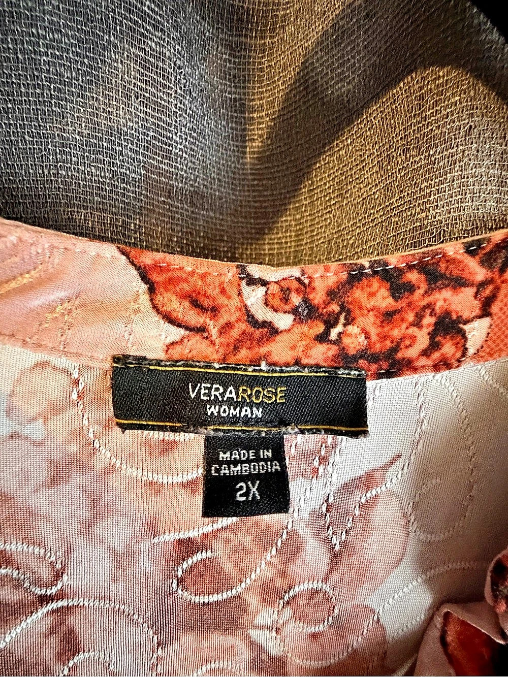 Verarose Woman Floral Tunic in Pink & Orange Size 2X Like New - Picture 3 of 3